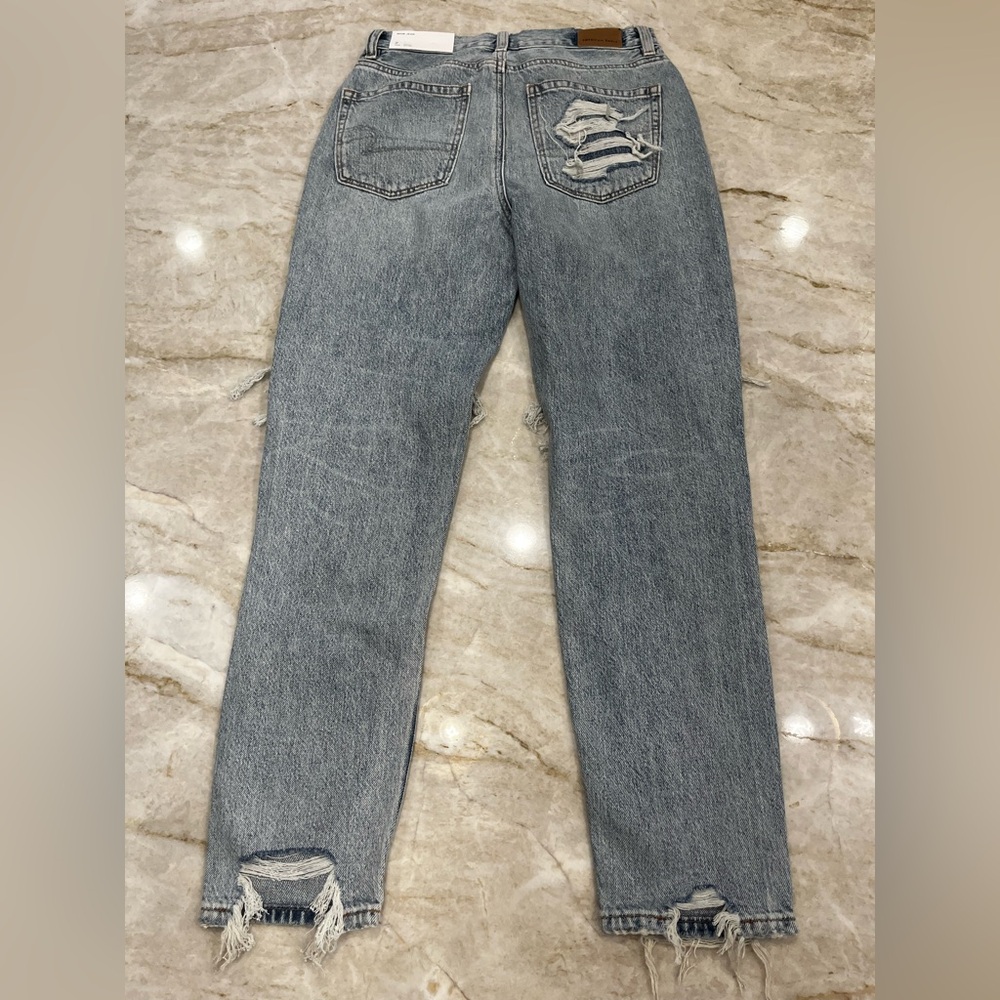 NEW American Eagle High Rise Mom Jeans Distressed Blown Out Blue 100% Cotton 2 - Picture 4 of 12